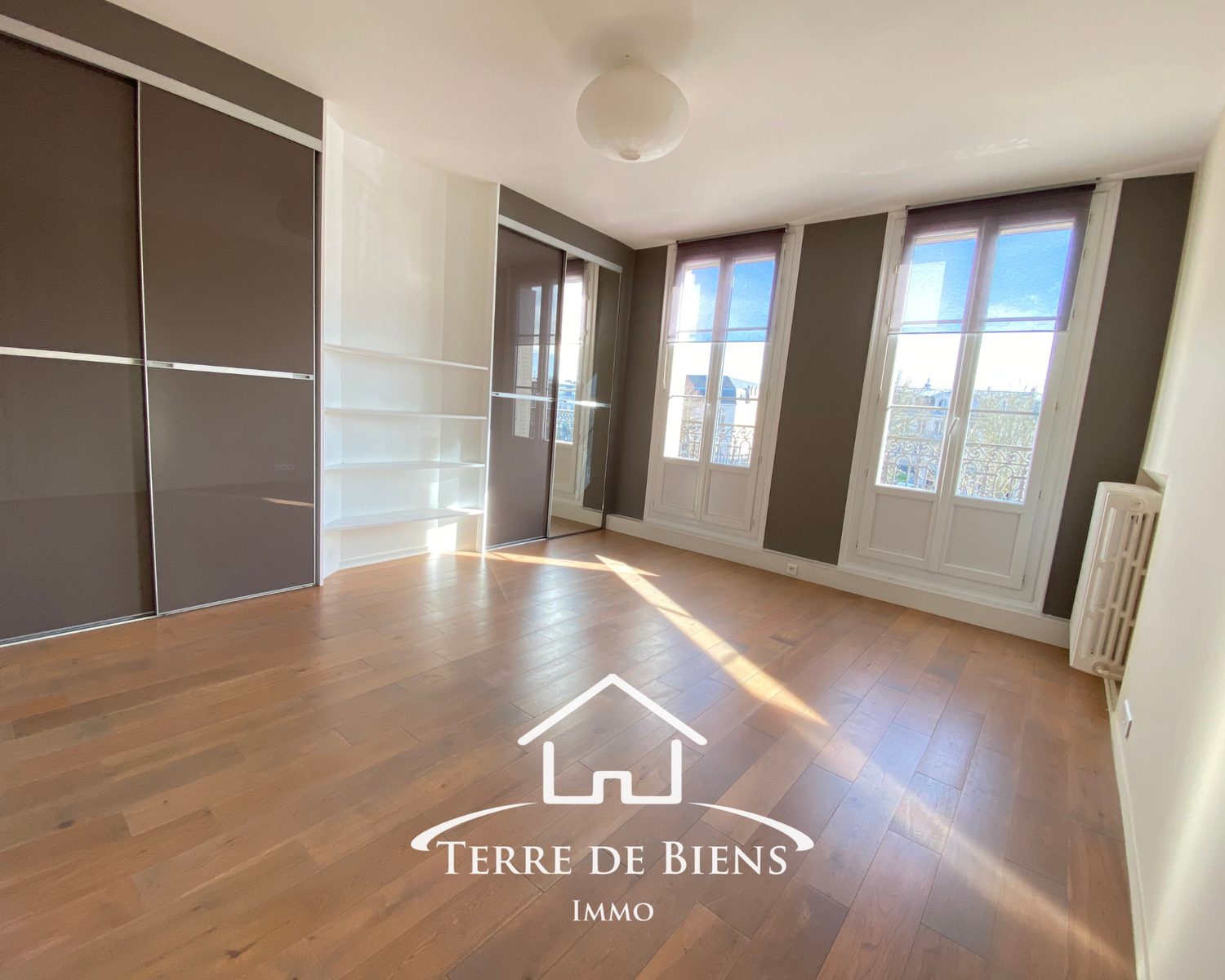 Appartement - 127 m² - 5 pièces