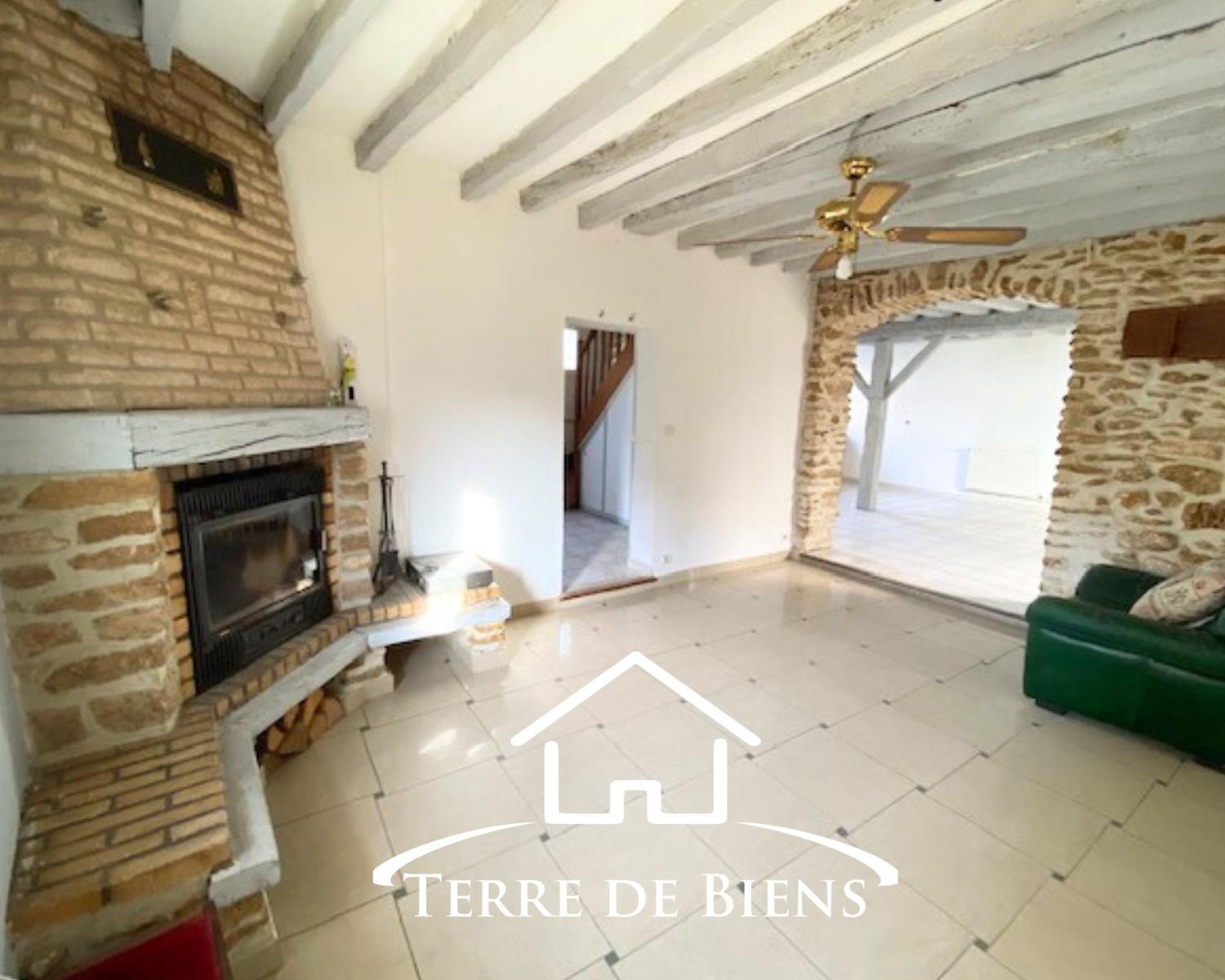 Maison - 170 m² - 9 pièces - Salon