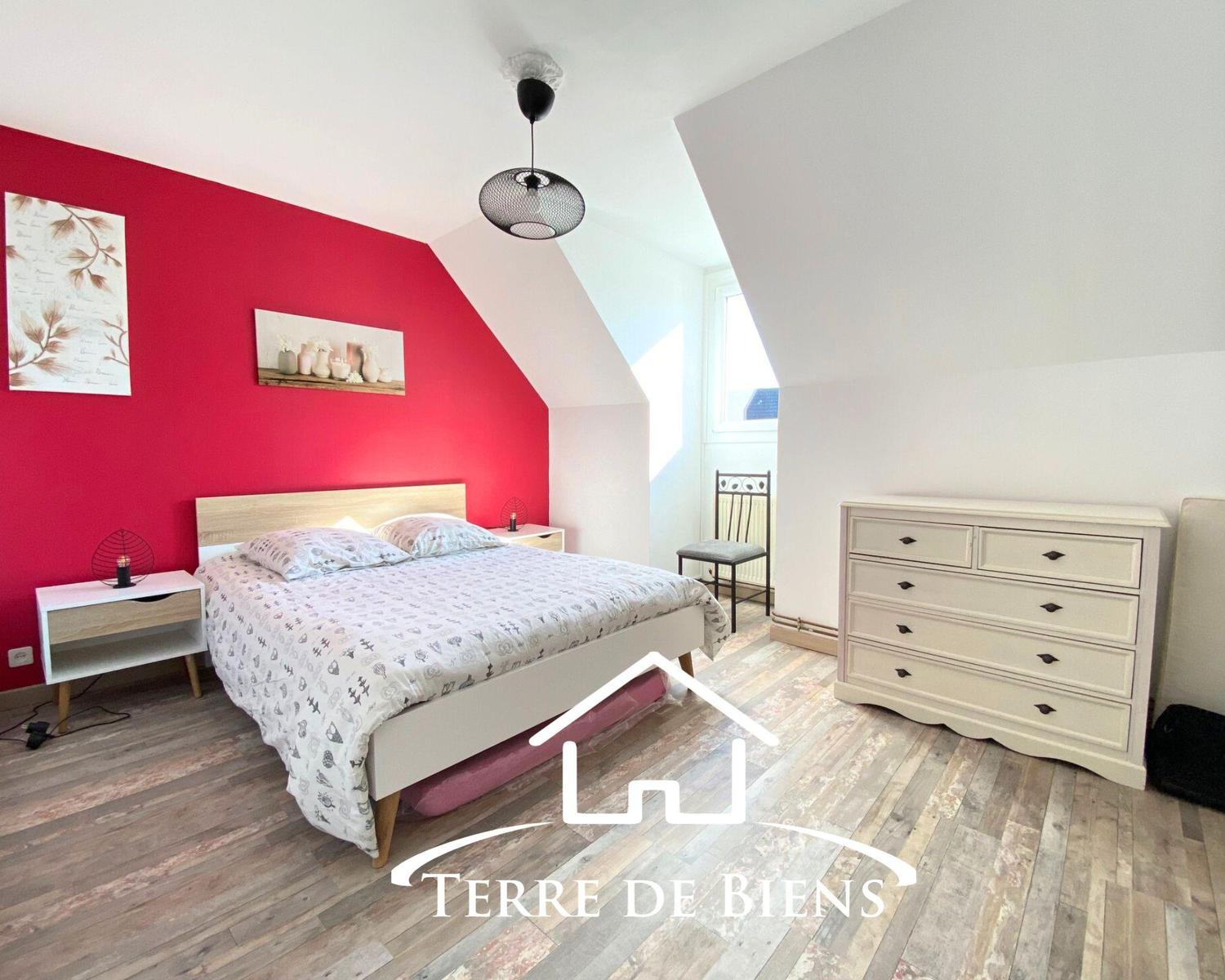 Maison - 111 m² - 5 pièces - Vic s/ Aisne