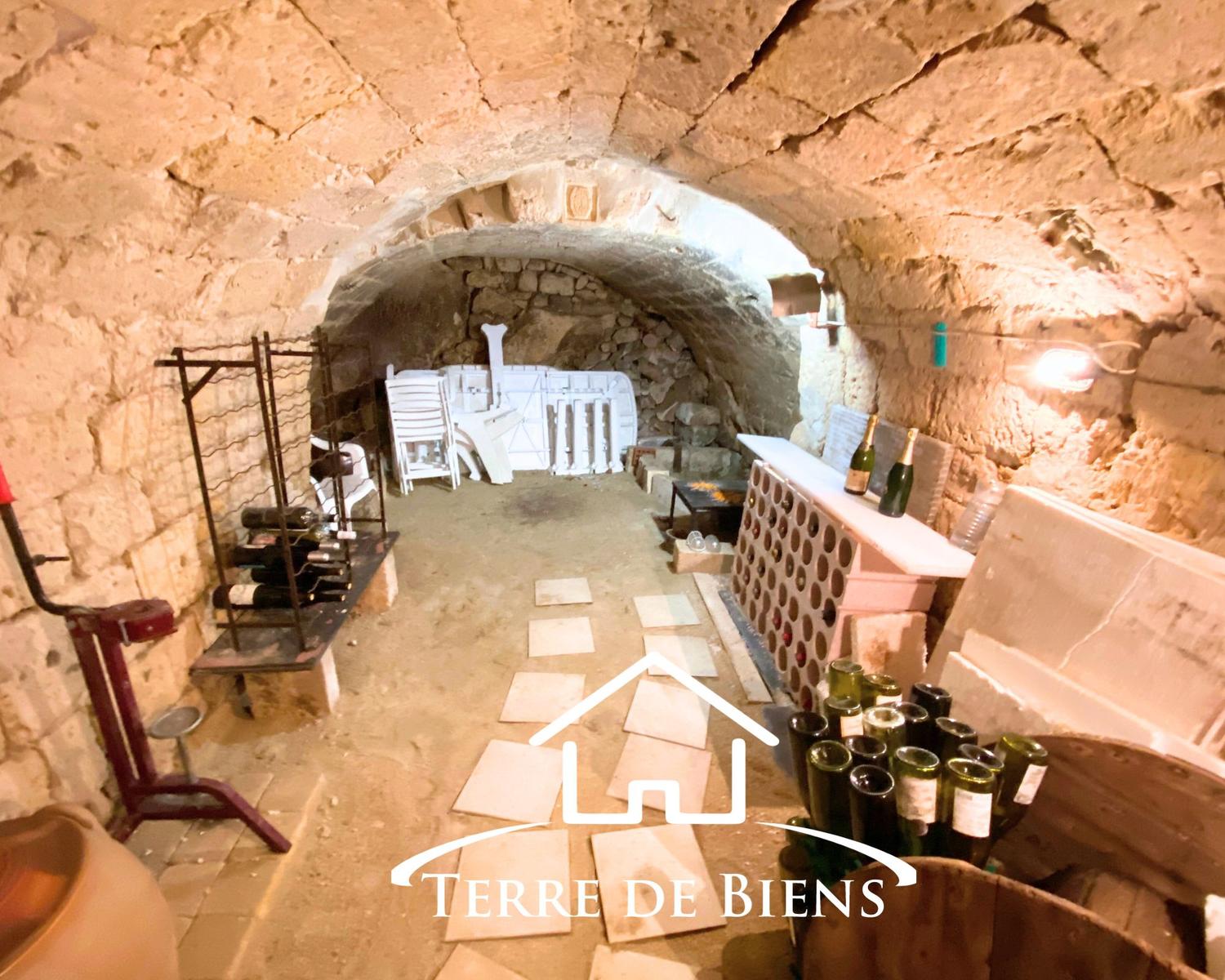 Maison - 7 pièces - 4 chambres - Secteur Pommiers