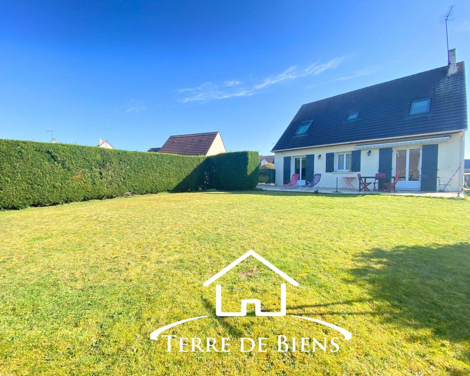 Maison - 111 m² - 5 pièces - Vic s/ Aisne