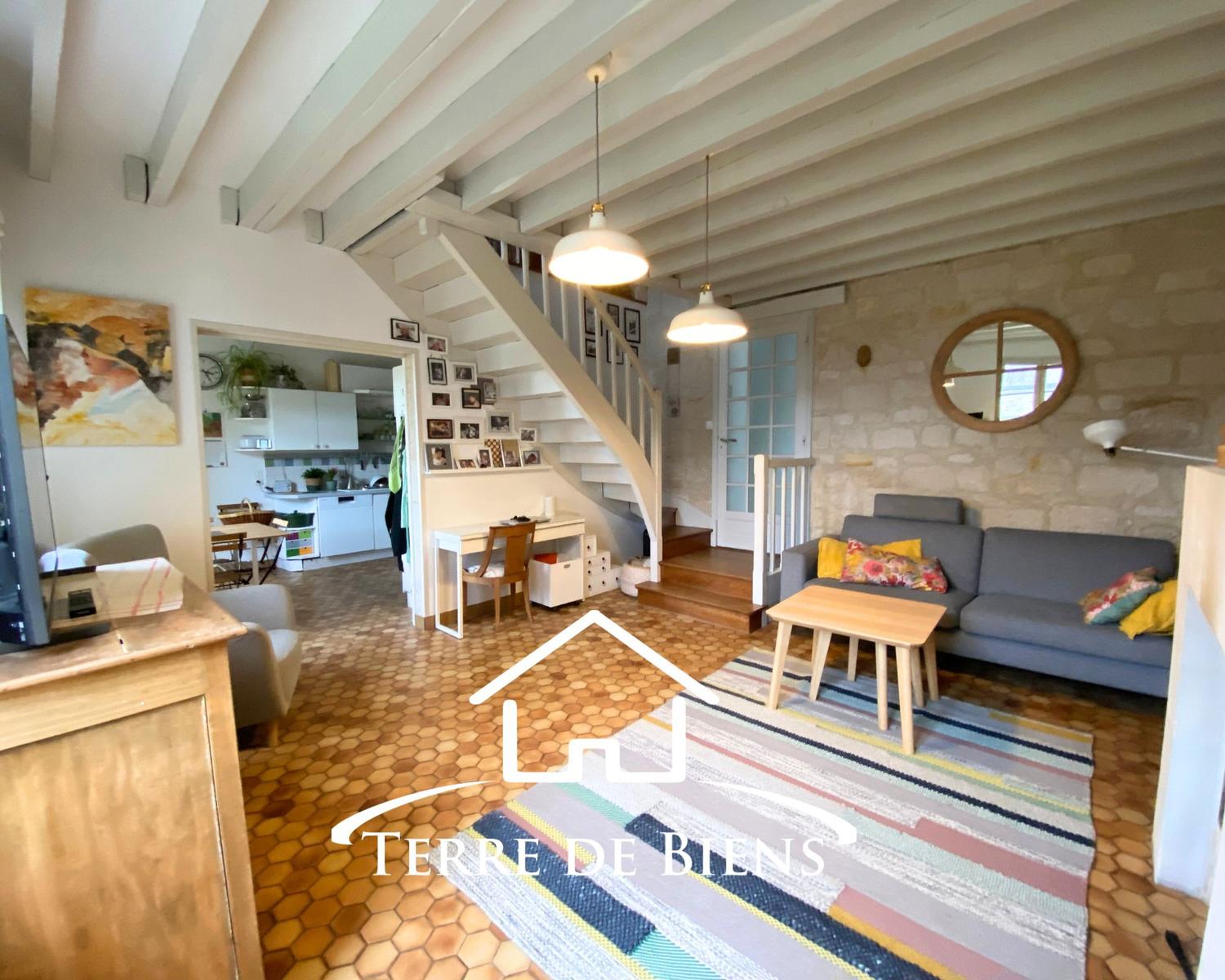 Maison - 7 pièces - 4 chambres - Secteur Pommiers