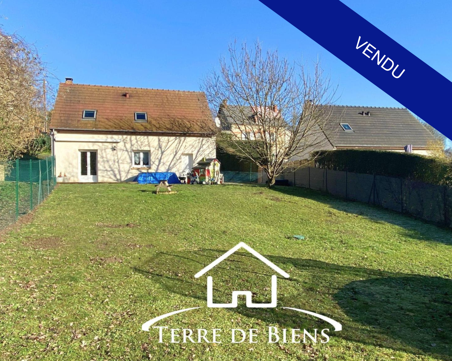 VENDU - Maison rénovée, 90 m², 5 pièces, avec garage et jardin clos