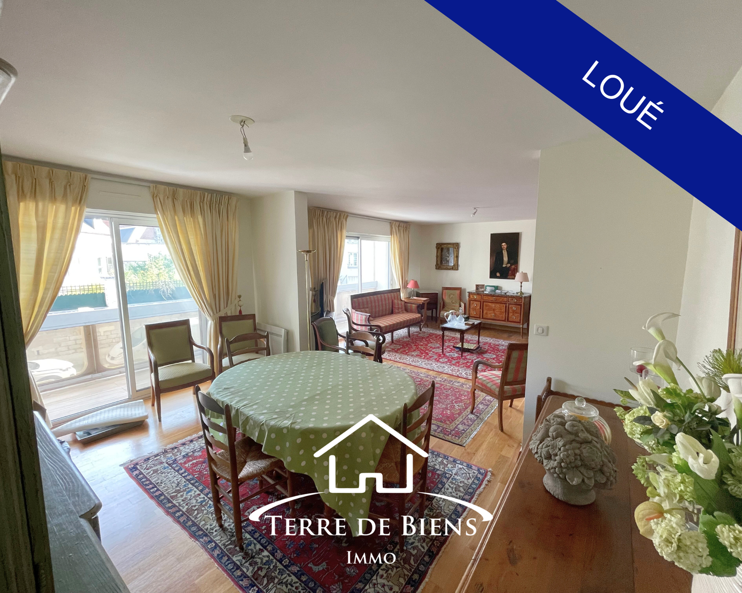 Appartement - 4 pièces - 98m² - Centre ville de SOISSONS _ 1230€ /mois C. C.