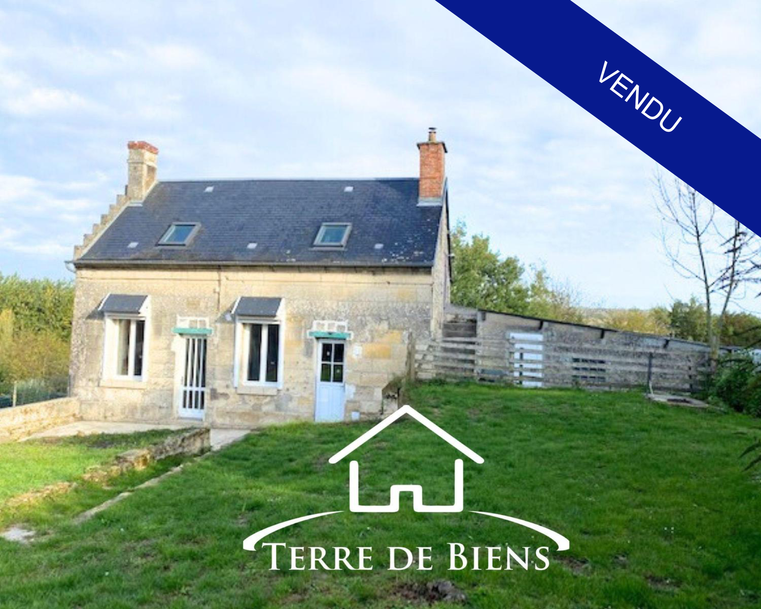 MAISON DE VILLAGE 76 M² HABITABLES ET DÉPENDANCE TERRAIN 2 211M²_VENDU