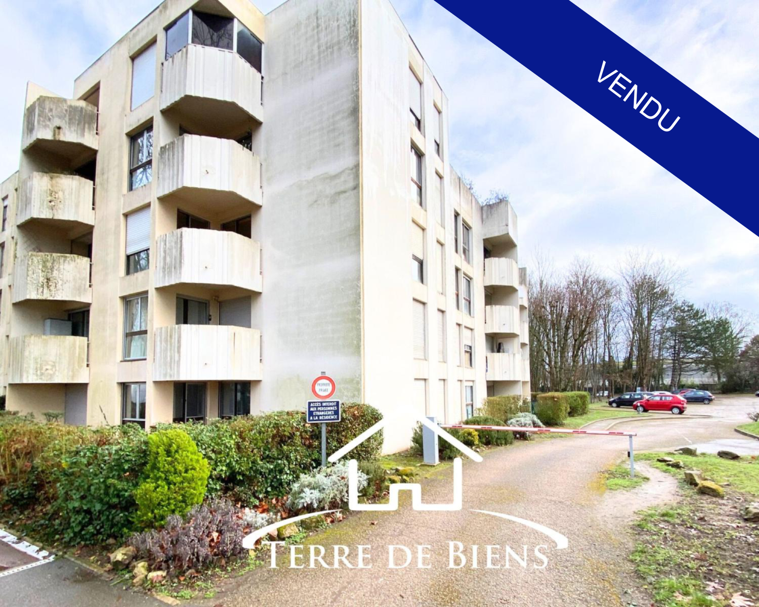 APPARTEMENT T4  de 72m², JARDIN et GARAGE – VENDU