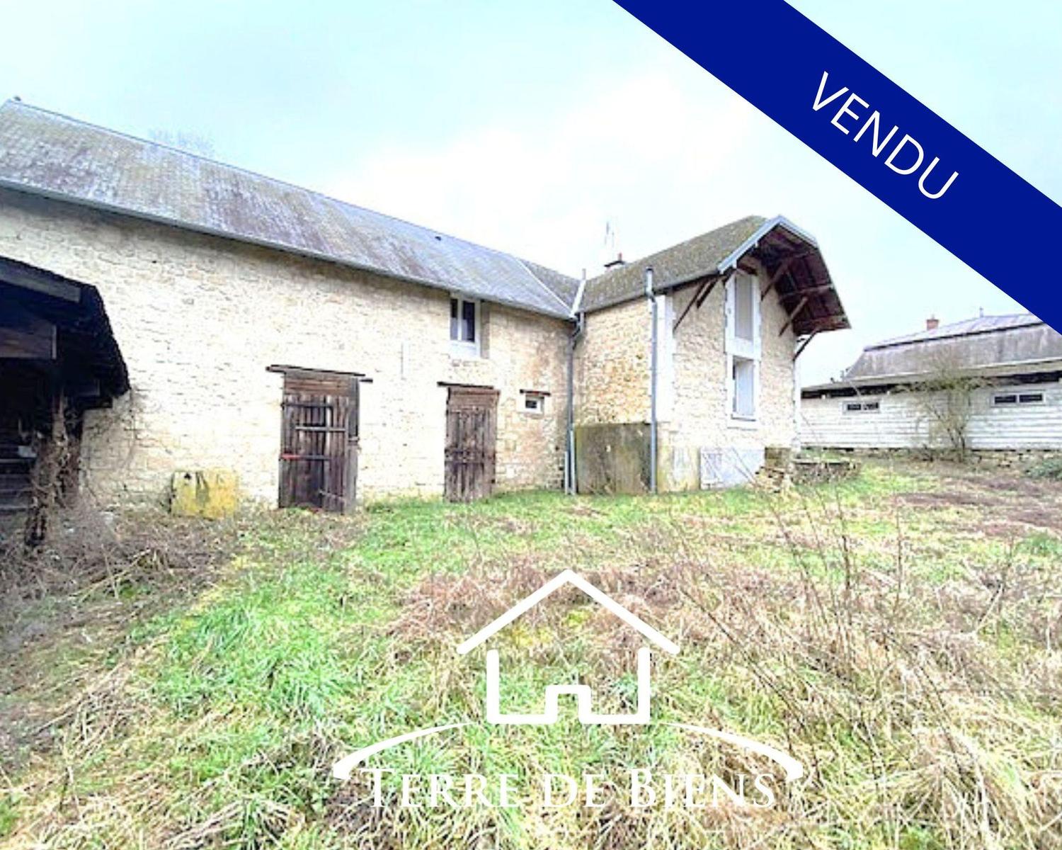 Maison en pierre, 97m² avec dépendances à Morsain_ BIEN VENDU