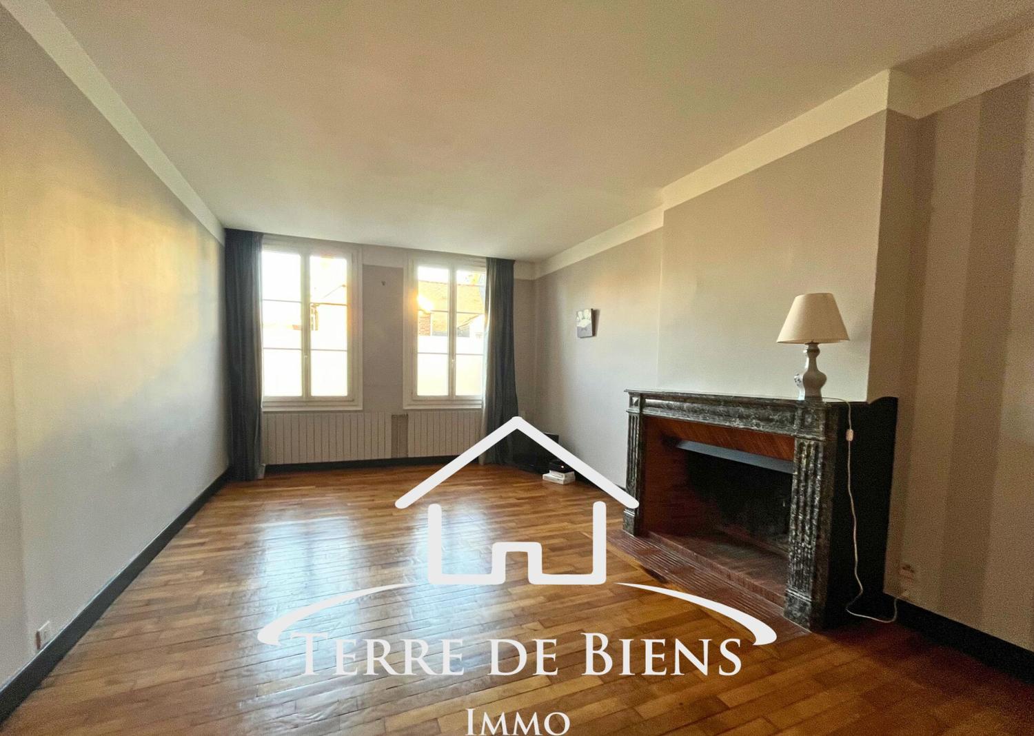 Duplex - 5 pièces - 139 m² -  Villers Cotterêts _ 990€/mois C. C.