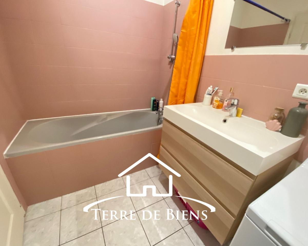 Appartement - 48 m² - 2 pièces