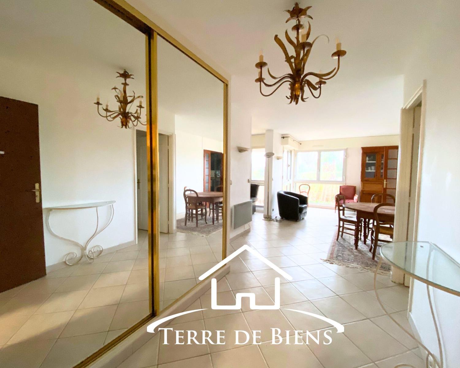 APPARTEMENT T4  de 72m²,  AVEC JARDIN, GARAGE ET STATIONNEMENTS – SOISSONS