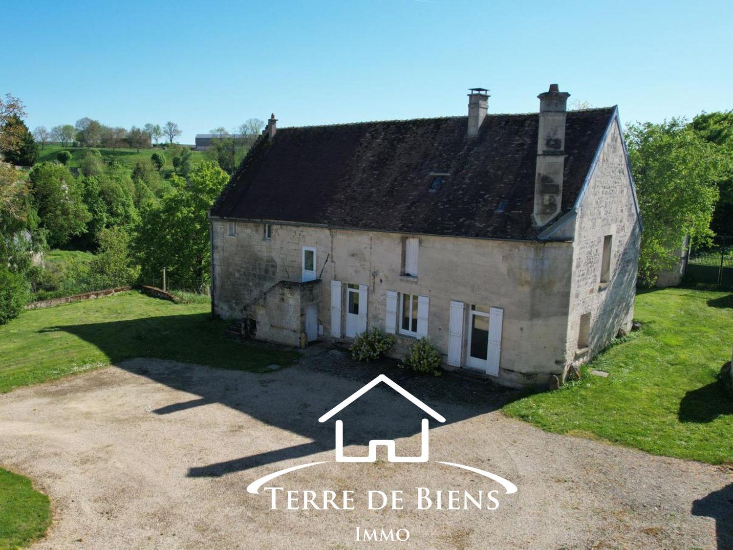 Charmante maison 7 pièces, à proximité de Soissons